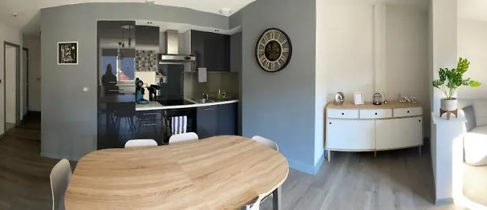 Avec Un T3 Un T2 Et Un En Centre D * Argelès-Gazost