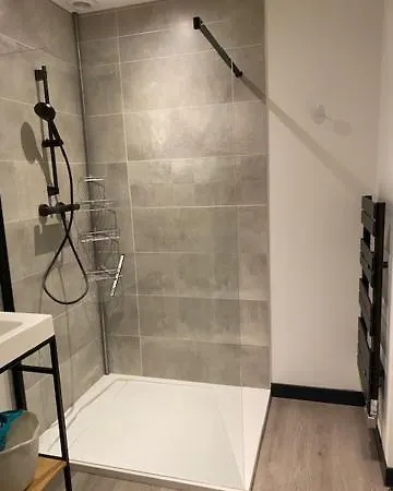 Apartment Avec Un T3 Un T2 Et Un En Centre D Argelès-Gazost